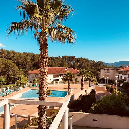 Les Parasols D'Argens Hotel Roquebrune-sur-Argens Exterior foto