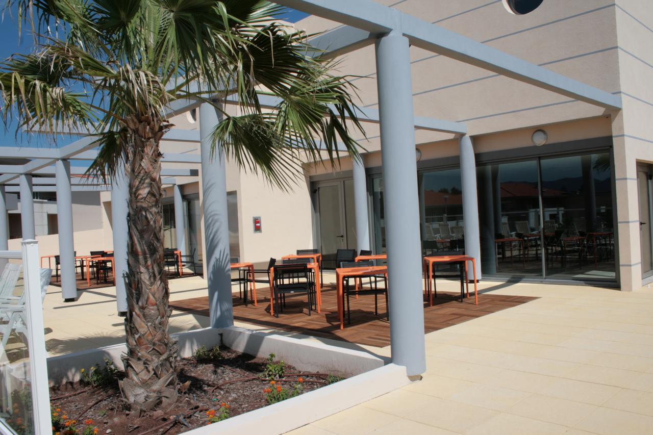 Les Parasols D'Argens Hotel Roquebrune-sur-Argens Exterior foto