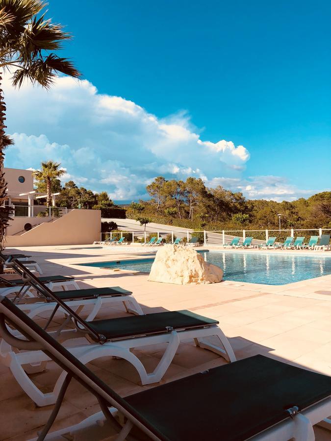 Les Parasols D'Argens Hotel Roquebrune-sur-Argens Exterior foto