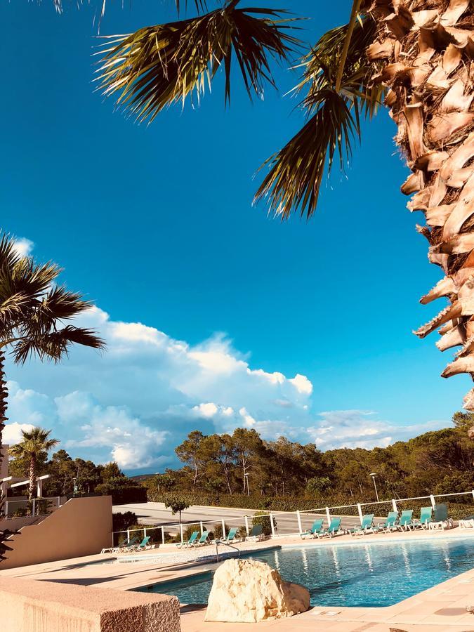 Les Parasols D'Argens Hotel Roquebrune-sur-Argens Exterior foto